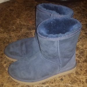 UGG BOOTS for women size:7 used STAINED!